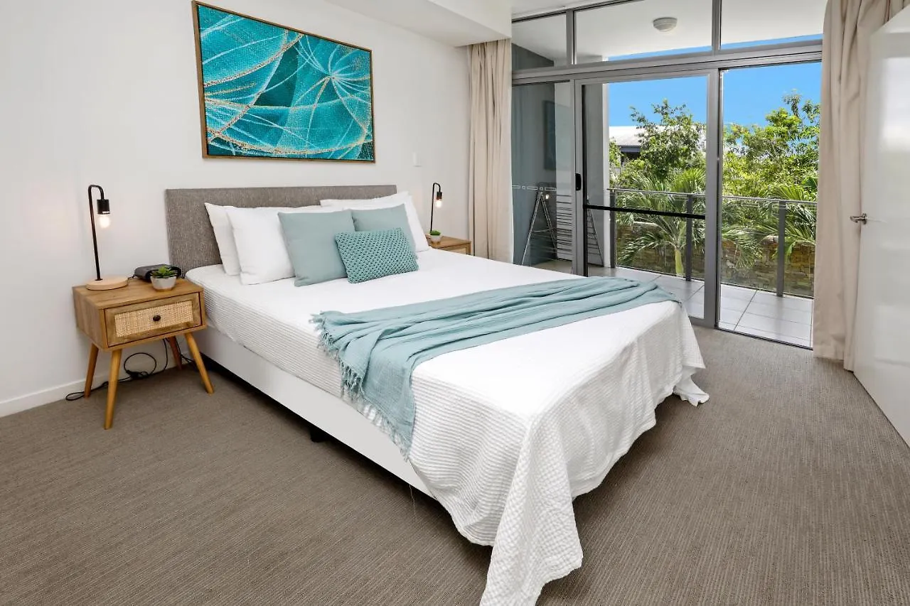 Pool View City Centre Apartment 206 Cairns